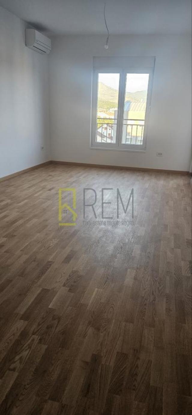 Prodajemo- jednosoban stan površine 45m2, na Starom Aerodromu
