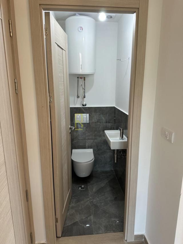 Prodajemo- nov, neuseljiv dvosoban apartman u novogradnji u Rafailovici