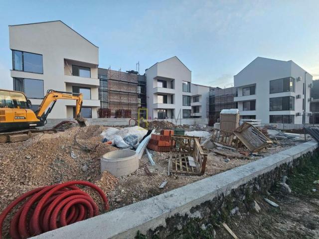 Prodaja-jednosoban stan 51m2 u izgradnji, Radanovići