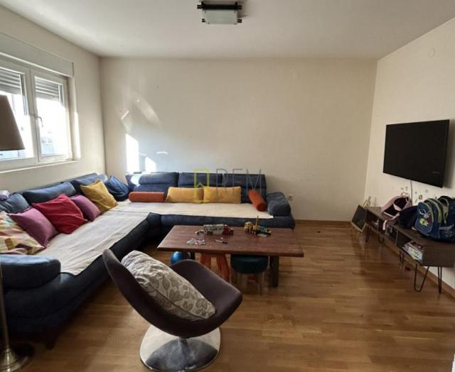 Prodajemo- dvosoban stan u 61 m² sa garazom, City Kej