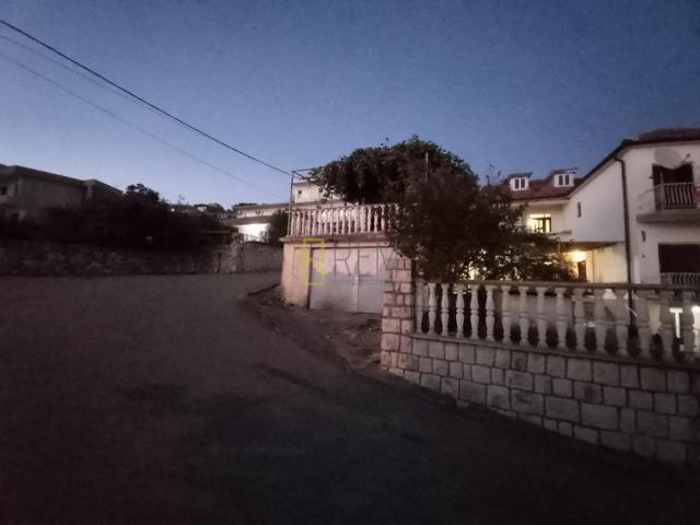 Kuća u Ulcinju, liman
