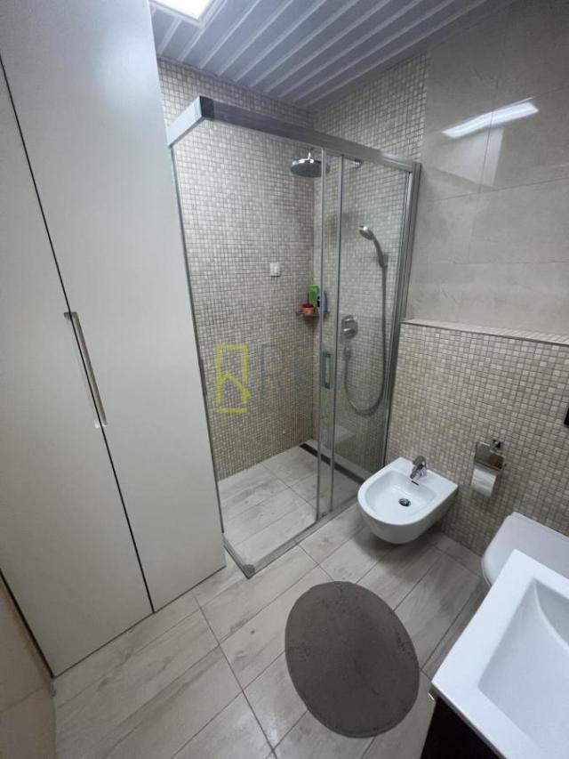 Prodajemo- namjesten jednosoban stan 50 m2, sa pogledom na more, Pržno- Budva