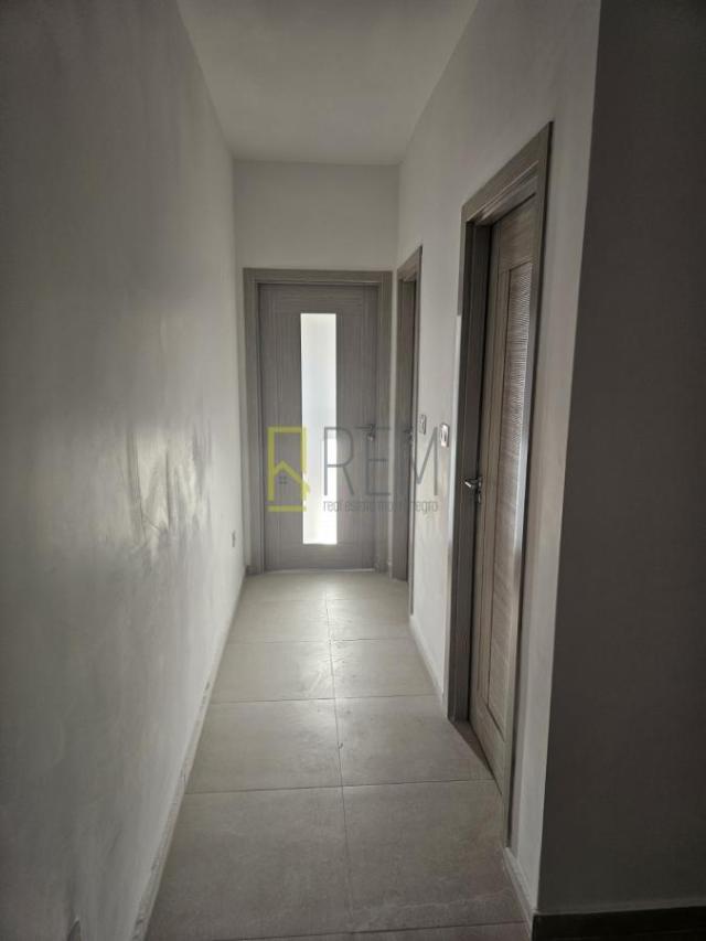 Prodaja – dvosoban stan 68.80 m2 u novom Baru- Susanj