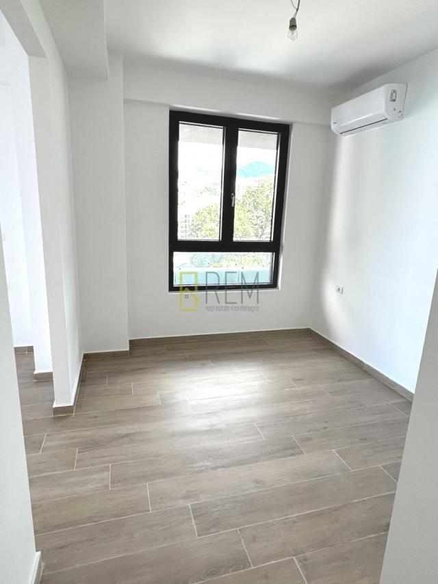 Prodajemo- nov, neuseljiv dvosoban apartman u novogradnji u Rafailovici