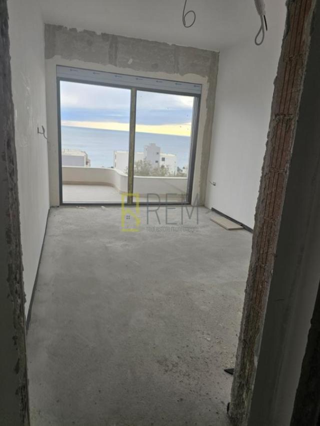 Prodaja- dva jednosobna stana u izgradnji od 51m2 u Pinjes, Ulcinj