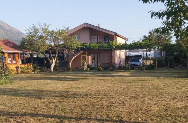 Prodaja-kuća 119m² na imanju od 2.050m², Danilovgrad