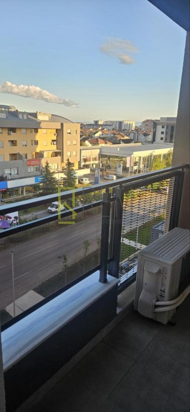 Prodajemo- jednosoban stan površine 45m2, na Starom Aerodromu