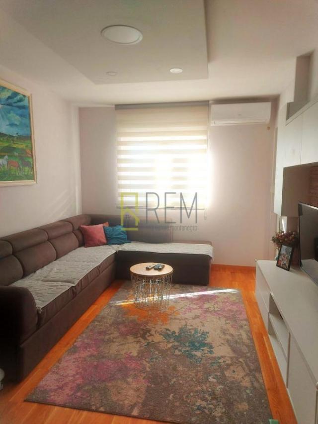 Prodaja- dvosoban stan 67m2, kompletno opremljen- City Kej, Zagoric