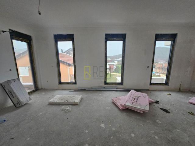 Prodaja-jednosoban stan 51m2 u izgradnji, Radanovići