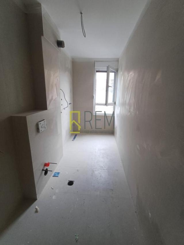 JEDNOSOBNI STANOVI – ZENITH RESIDENCE, MOMIŠIĆI, PODGORICA