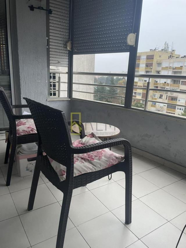 Prodajemo- dvosoban kompletno namjesten 56m2, Pobrezje