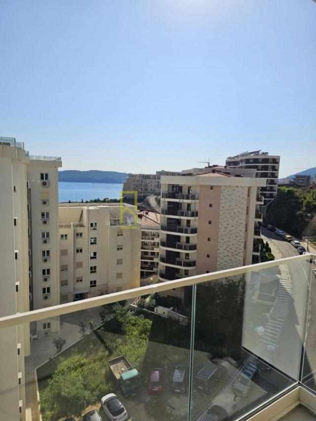 Prodajemo- dvosoban namjesten stan 75m2, pogled na more, Becici