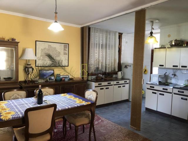 PRODAJA- KUCA, BAR