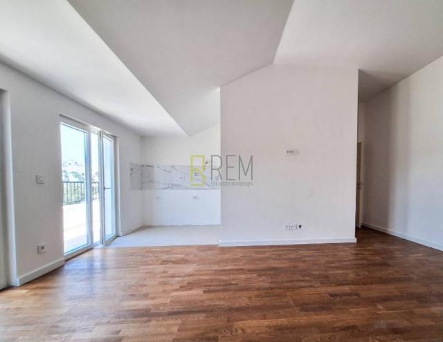 Prodaja – dvosoban stan, 86 m2 u Zagoriču