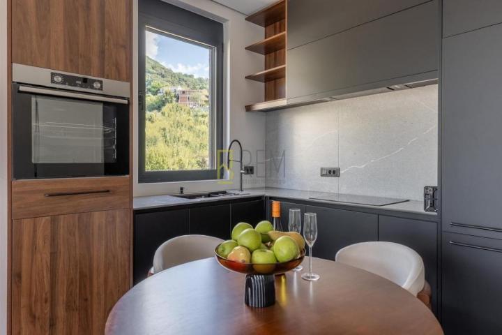 PRODAJA – U potpunosti opremljeni jednosobni apartmani u Lastvi Grbaljskoj, Budva