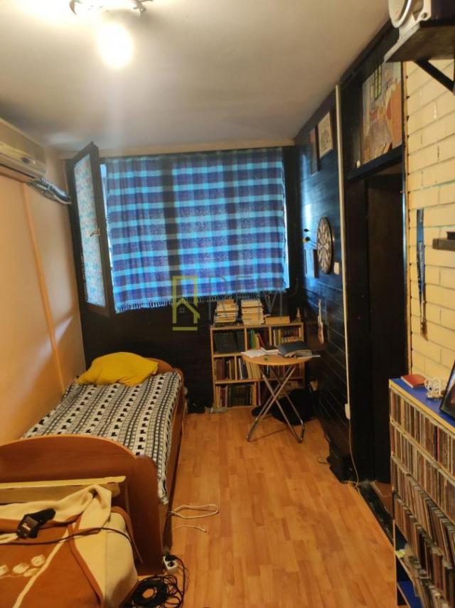 PRODAJA – TROSOBAN STAN U BLIZINI BAZARA, BLOK 5, PODGORICA