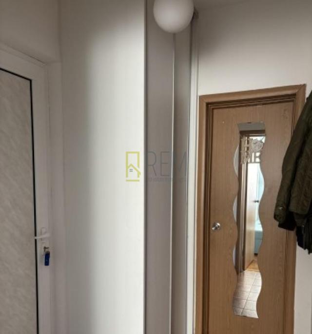 Prodajemo-kompletno namješten dvosoban 61m2, Tološi