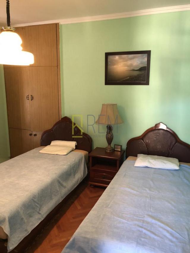 PRODAJA- KUCA, BAR