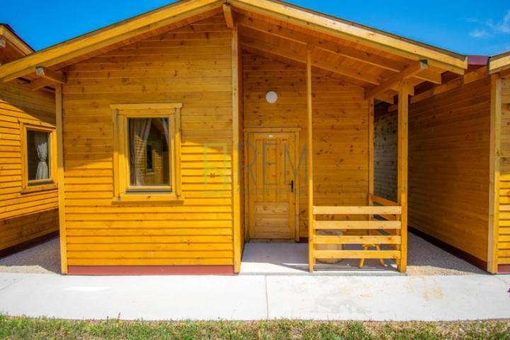 PRODAJA – KOMPLEKS NA VELIKOJ PLAŽI, ULCINJ