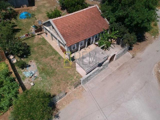 Prodaja-kuca, selo Orja Luka
