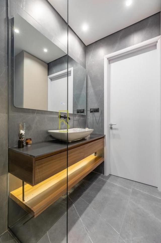 PRODAJA – U potpunosti opremljeni jednosobni apartmani u Lastvi Grbaljskoj, Budva