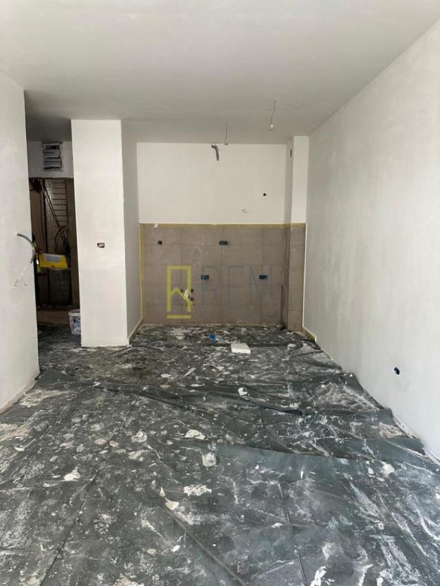Prodaja – jednosoban stan 48 m2 u Baru