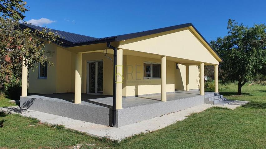 Prodaja- nova kuca 132m2 sa imanjem 3.405m2, Curilac, Danilovgrad