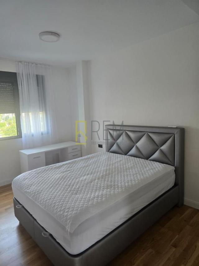 NA PRODAJU - Luksuzan trosoban stan – Dalmatinska ulica, Podgorica