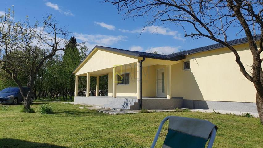 Prodaja- nova kuca 132m2 sa imanjem 3.405m2, Curilac, Danilovgrad