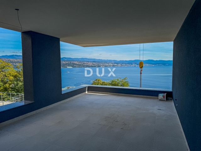 OPATIJA, CENTAR - ekskluzivan stan na prestižnoj lokaciji iznad centra Opatije, s garažom i panorams