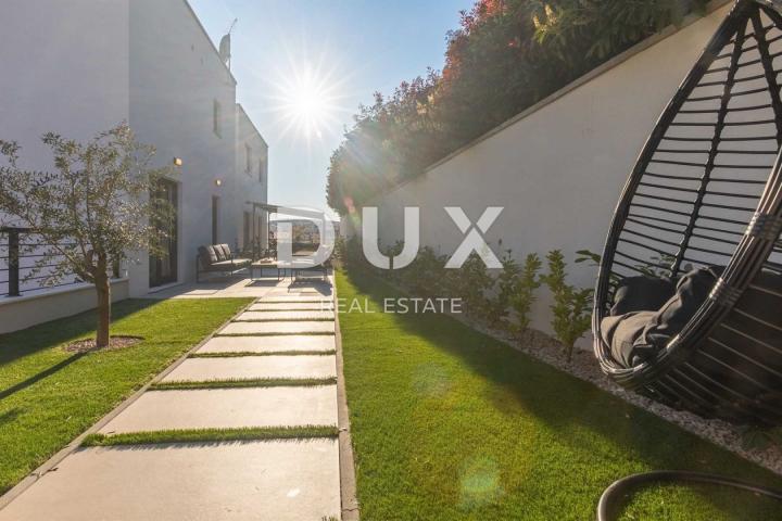 INSEL KRK, STADT KRK - Maisonette-Wohnung mit Garten und Pool in Meeresnähe