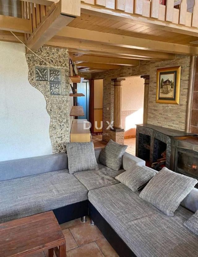ISTRA, POREČ – Unikatan stan u fazi renovacije