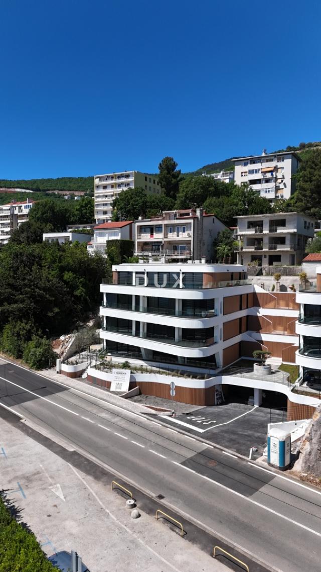 OPATIJA, CENTAR - Novogradnja vrhunskog dizajna s pogledom na more!