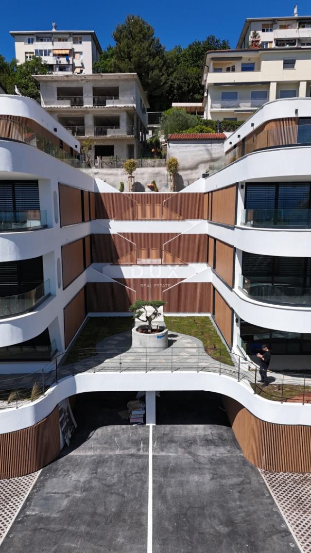 OPATIJA, CENTAR - Novogradnja vrhunskog dizajna s pogledom na more!