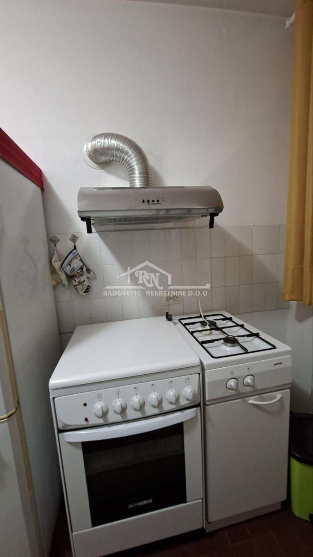 Fotografija stana 15 od 28