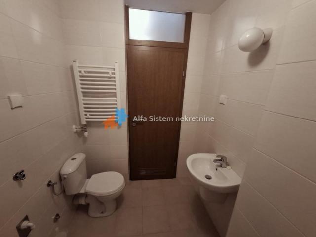 Fotografija stana 17 od 48