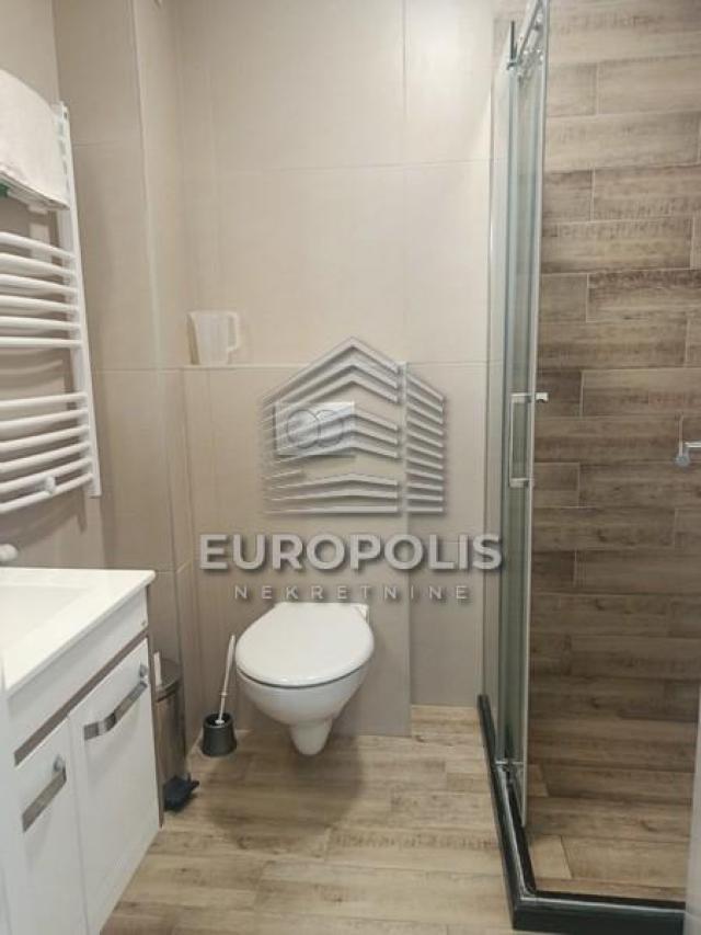 Fotografija stana 17 od 20