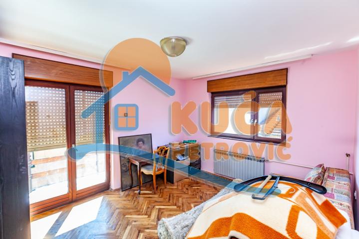 Fotografija stana 9 od 28