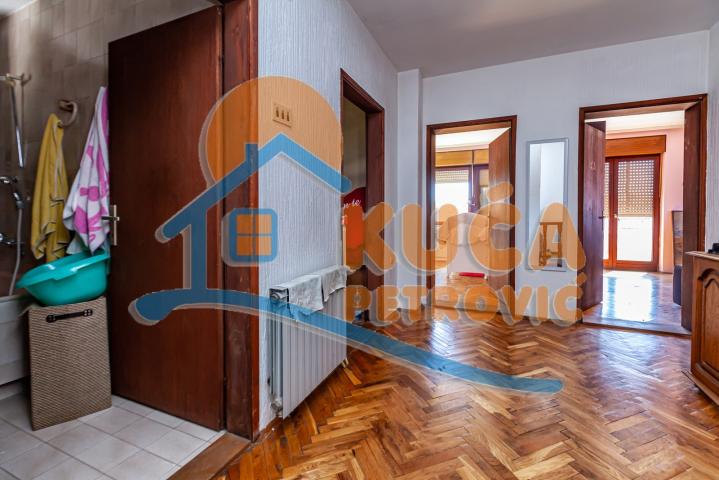 Fotografija stana 21 od 28