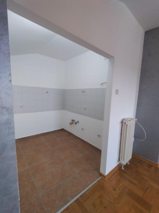 Fotografija stana 7 od 16