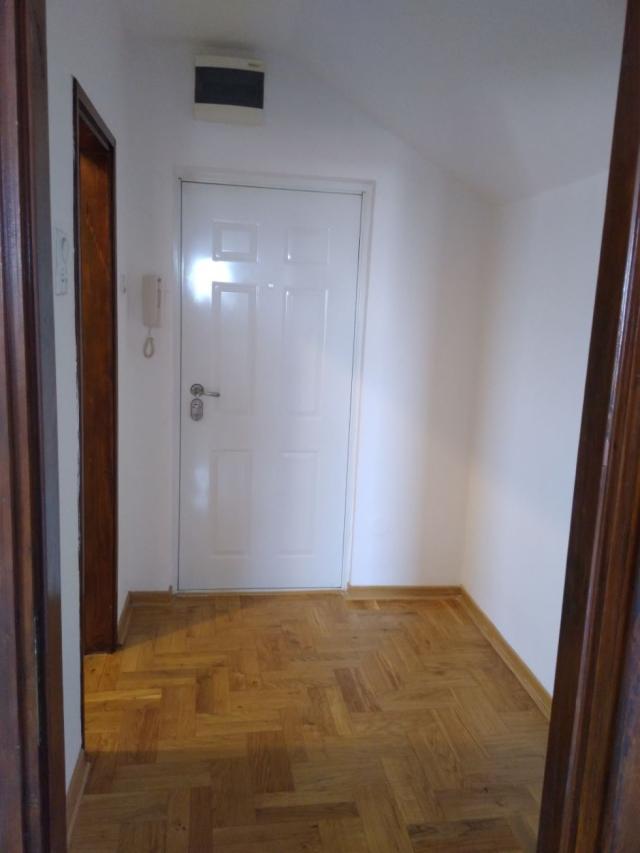 Fotografija stana 13 od 16