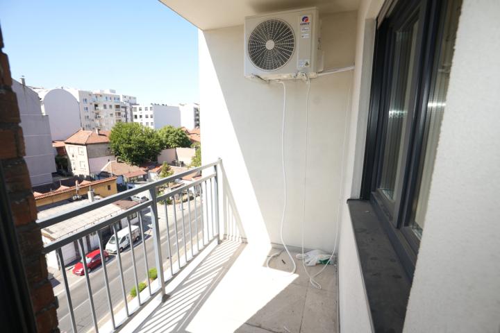 Fotografija stana 11 od 24