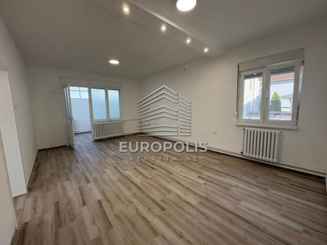 Fotografija stana 3 od 16