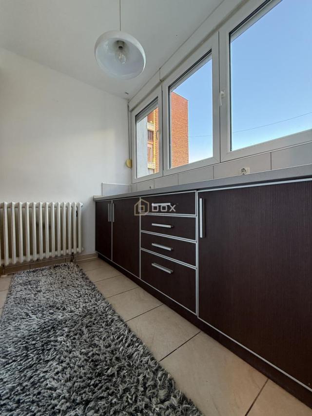 Fotografija stana 15 od 26