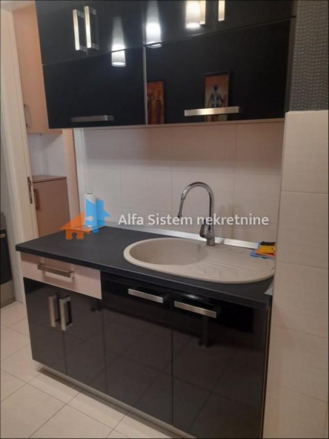 Fotografija stana 3 od 14