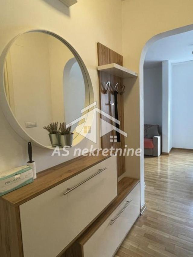 Fotografija stana 29 od 32