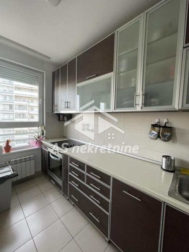 Fotografija stana 11 od 32
