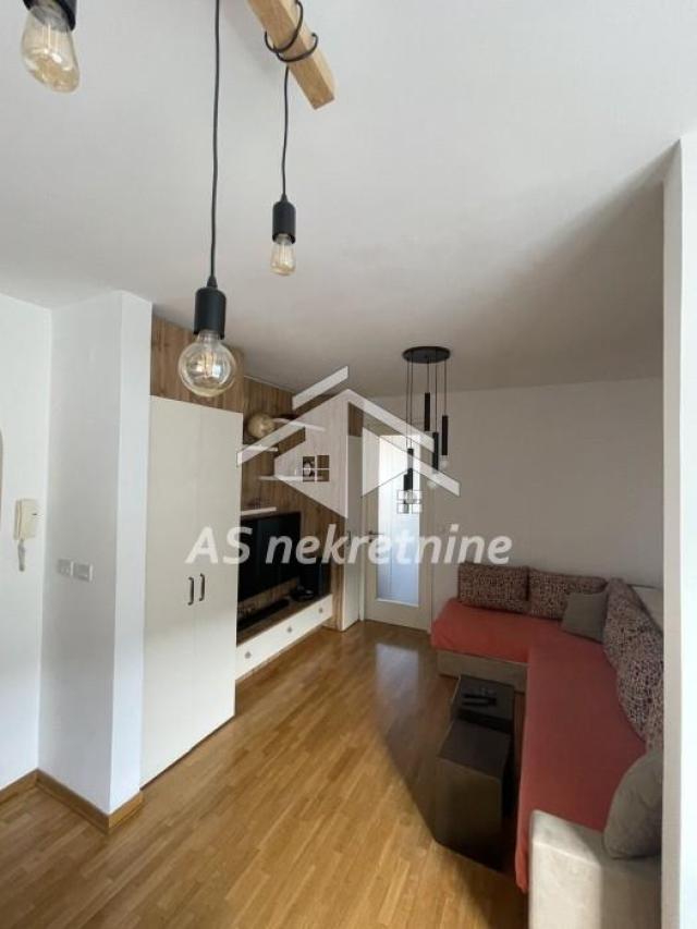 Fotografija stana 3 od 32