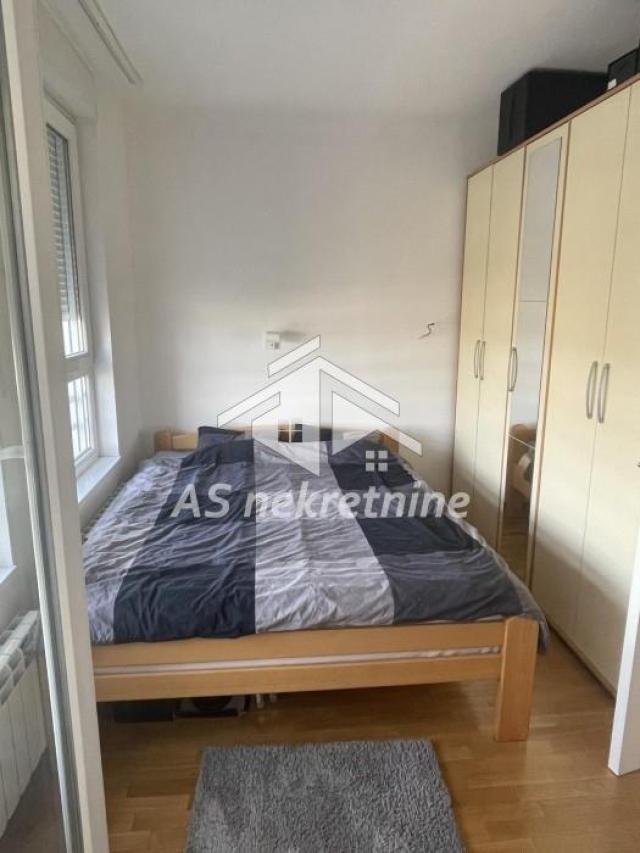 Fotografija stana 17 od 32