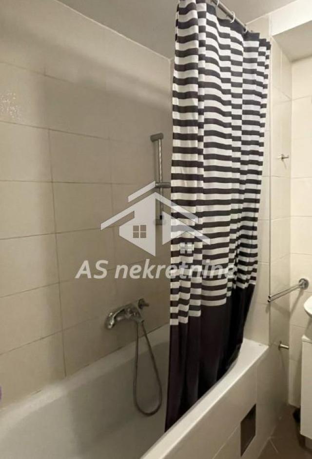 Fotografija stana 23 od 32
